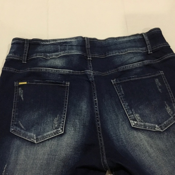 City Chic Asha Jeans - Picture 3 of 8